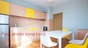 3 sovrum Centar, Burgas 4