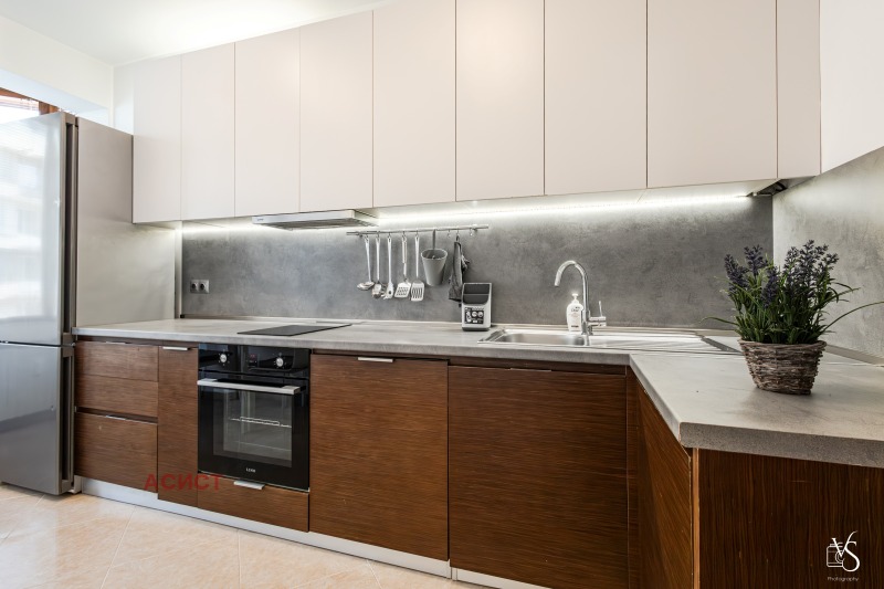 Do wynajęcia  1 sypialnia Sofia , Centar , 70 mkw | 35679582 - obraz [11]