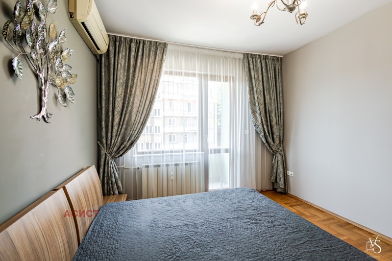 Do wynajęcia  1 sypialnia Sofia , Centar , 70 mkw | 35679582 - obraz [14]