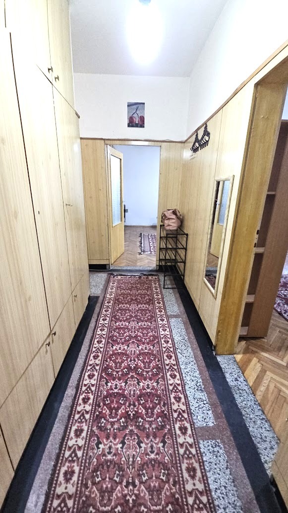 Дава под наем МНОГОСТАЕН, гр. Пловдив, Кючук Париж, снимка 13 - Апартаменти - 53926794