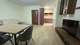 1 chambre Tsentar, Rouse