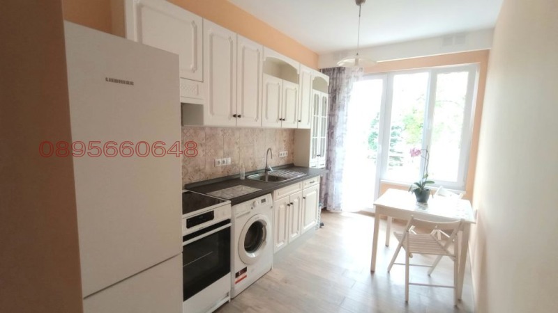 Издаје се  1 спаваћа соба Софија , Центар , 69 м2 | 71599483 - слика [5]