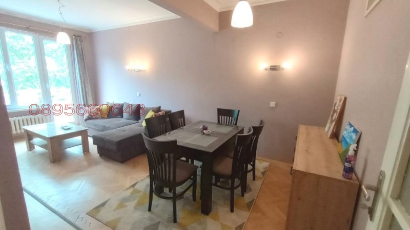 Издаје се  1 спаваћа соба Софија , Центар , 69 м2 | 71599483 - слика [3]