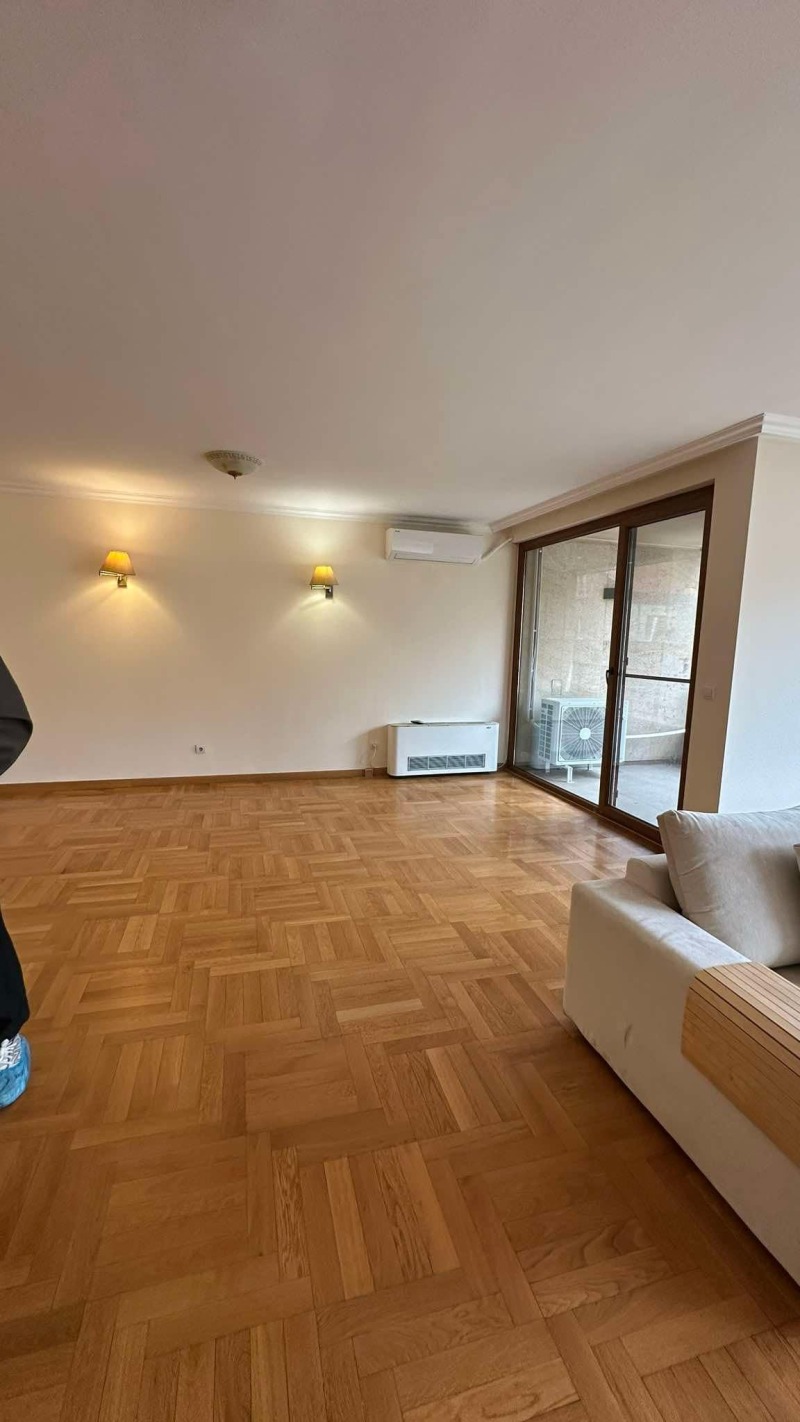 A louer  2 chambres Sofia , Iztok , 240 m² | 76394613 - image [2]