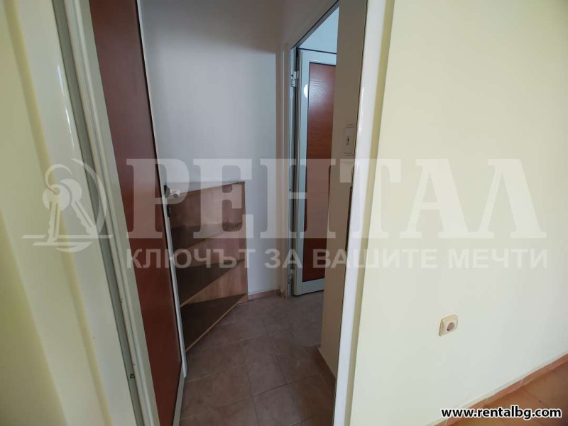 Da affittare  Ufficio Plovdiv , Vastanicheski , 20 mq | 35352110 - Immagine [3]