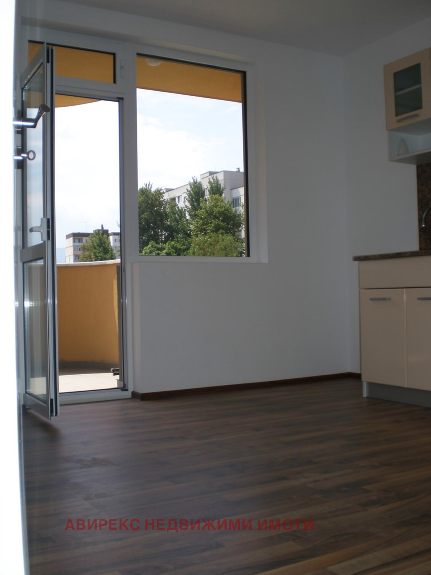 Дава под наем 3-СТАЕН, гр. Пловдив, Тракия, снимка 3 - Апартаменти - 56671412