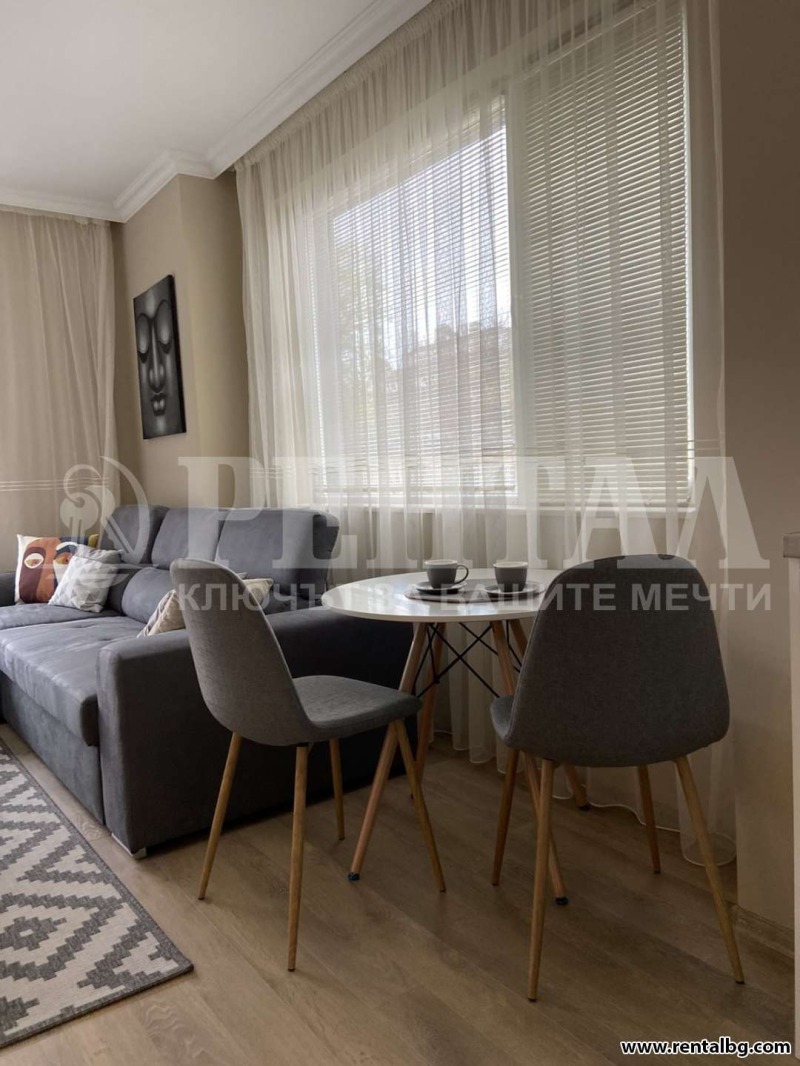 En renta  1 dormitorio Plovdiv , Tsentar , 68 metros cuadrados | 70416871 - imagen [2]