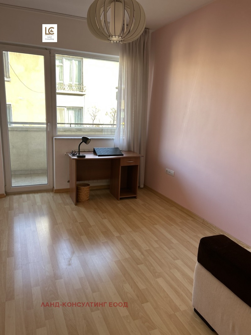 Дава под наем 3-СТАЕН, гр. София, Център, снимка 13 - Апартаменти - 53413623