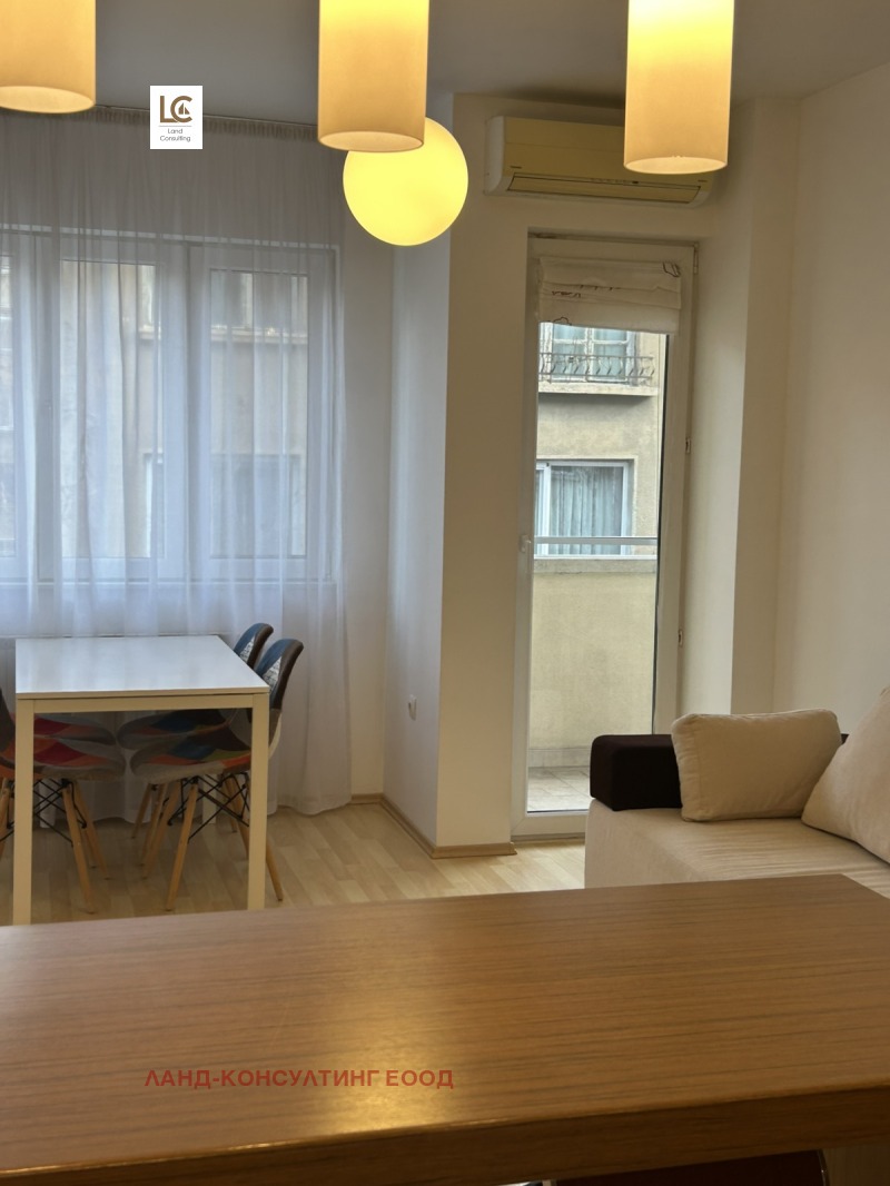 Дава под наем 3-СТАЕН, гр. София, Център, снимка 4 - Апартаменти - 53413623