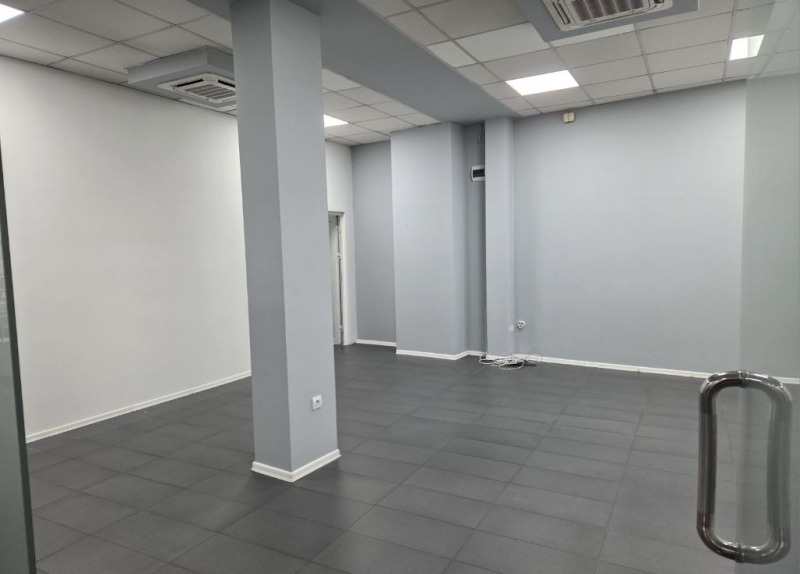 Do wynajęcia  Sklep Kjustendil , Centar , 46 mkw | 73122226 - obraz [5]