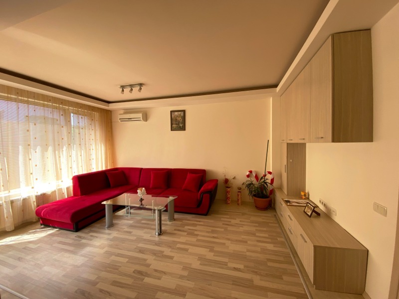 Дава под Наем 2-СТАЕН в град София, Младост 1А - 75 кв.м / 600 € » 1 173.50 лв., АЙ ДИ ПРОПЪРТИС