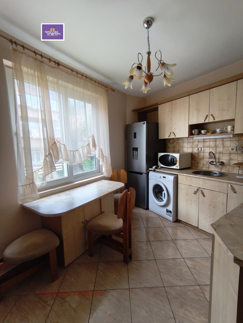 K pronájmu  2 ložnice Veliko Tarnovo , Centar , 90 m2 | 68519199 - obraz [2]