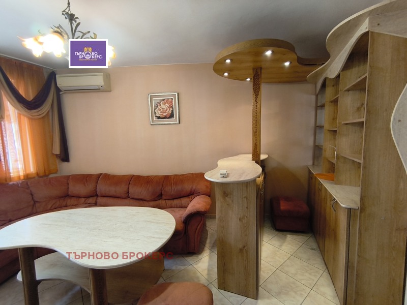 K pronájmu  2 ložnice Veliko Tarnovo , Centar , 90 m2 | 68519199 - obraz [5]