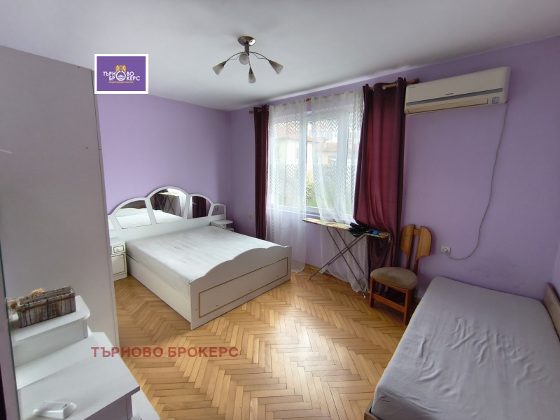 K pronájmu  2 ložnice Veliko Tarnovo , Centar , 90 m2 | 68519199 - obraz [6]