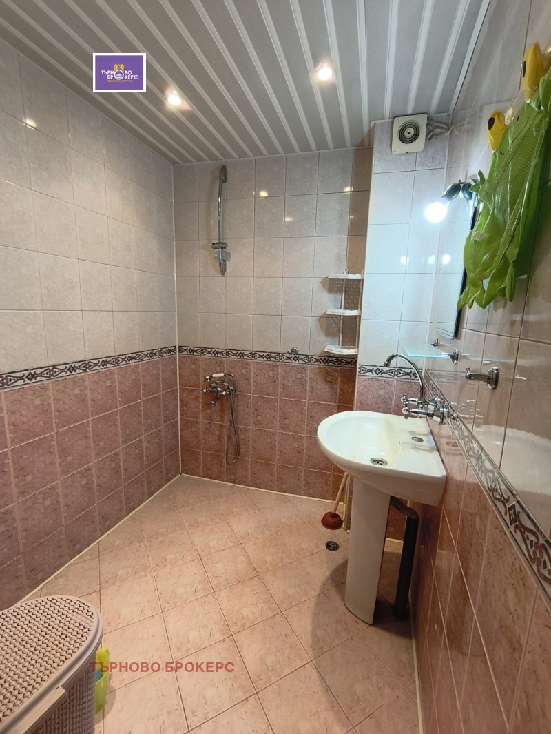 K pronájmu  2 ložnice Veliko Tarnovo , Centar , 90 m2 | 68519199 - obraz [10]