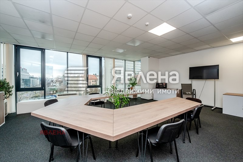 Дава под наем ОФИС, гр. София, Център