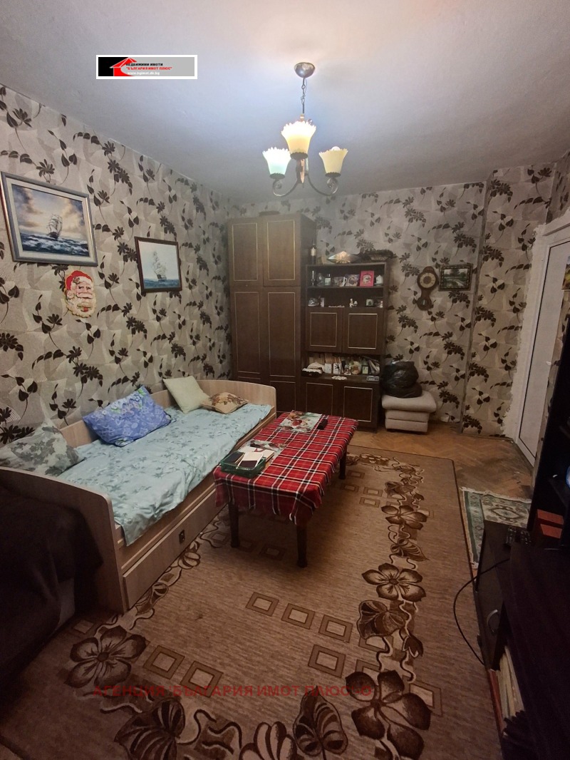 Под наем 1-СТАЕН, град София, Света Троица • 820 лв. / 419.26 € • 96270604 1