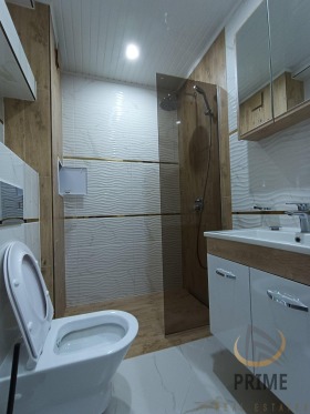 1 dormitor Slaveicov, Burgas 6