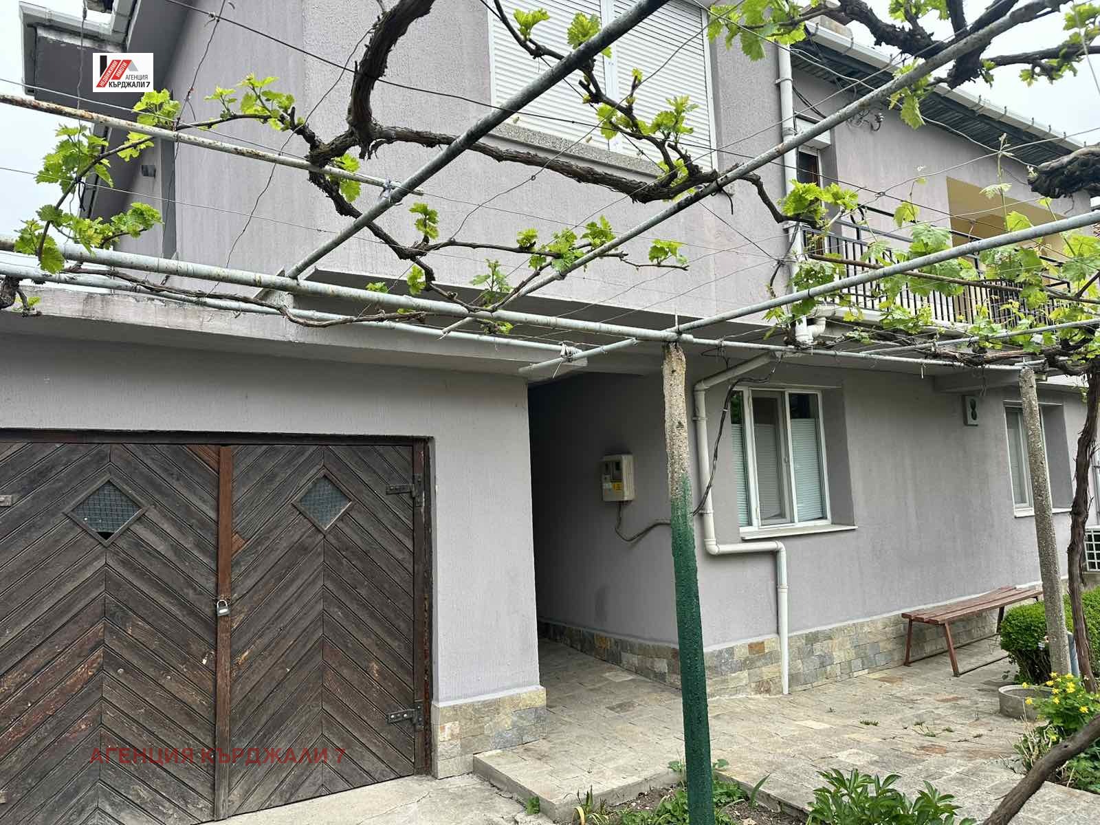 Дава под наем ЕТАЖ ОТ КЪЩА, гр. Кърджали, Студен кладенец, снимка 14 - Етаж от къща - 54466283