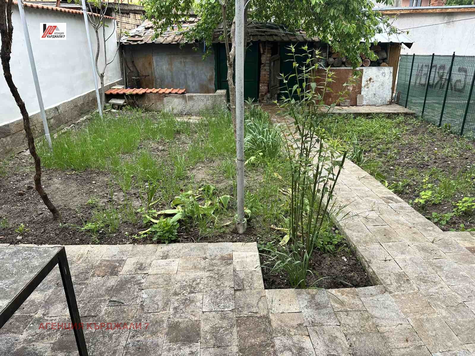 Дава под наем ЕТАЖ ОТ КЪЩА, гр. Кърджали, Студен кладенец, снимка 13 - Етаж от къща - 54466283