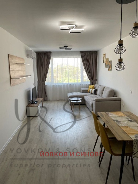 Zu vermieten  1 Schlafzimmer Plowdiw , Hristo Smirnenski , 75 qm | 89428487