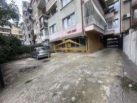 2 slaapkamers Ljatno kino Trakija, Varna 14