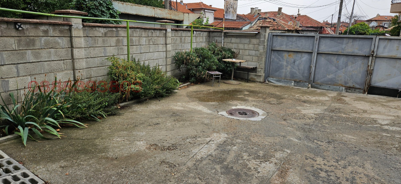 Дава под наем МАГАЗИН, гр. Добрич, Христо Ботев, снимка 4 - Магазини - 52461205