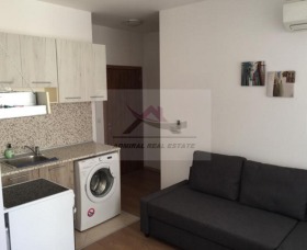 1 makuuhuone Tšataldža, Varna