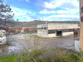 ПРОМ. ПОМЕЩЕНИЕ, 380 m2