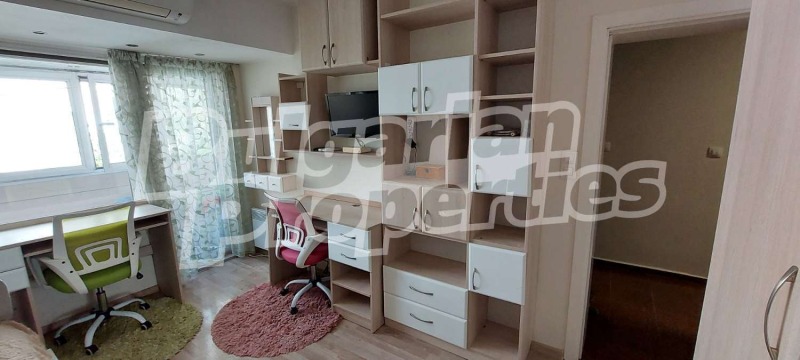 K pronájmu  2 ložnice Varna , Centar , 80 m2 | 67746872 - obraz [4]
