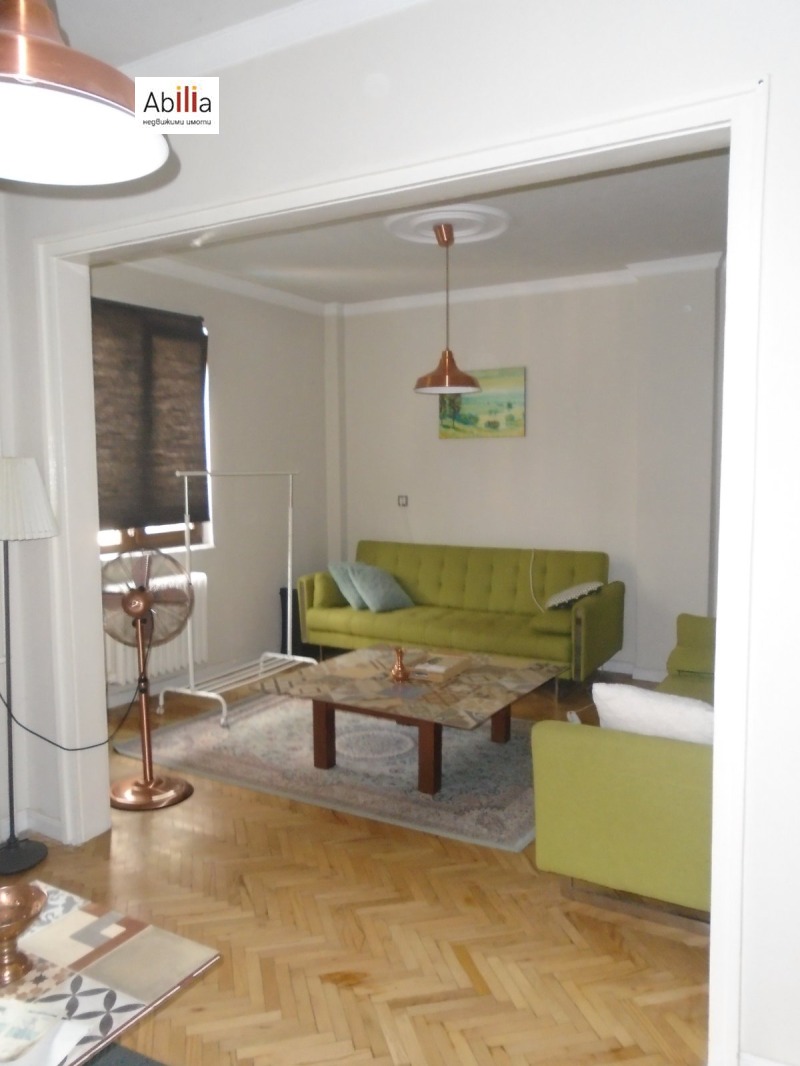 Под наем ОФИС, град София, Център • 799 € • 77901677 — Holmes.bg