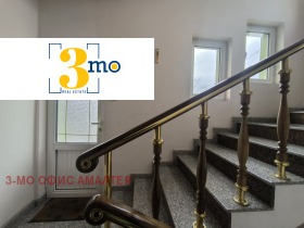 Хоусе Флоор Модерно предградие, Софија 8