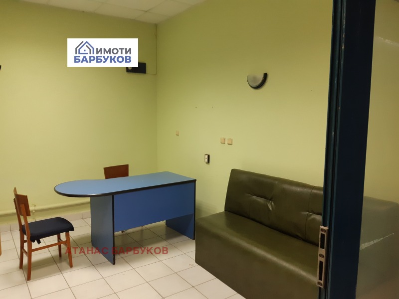 Издаје се  Канцеларија Русе , Центар , 18 м2 | 80476128 - слика [2]