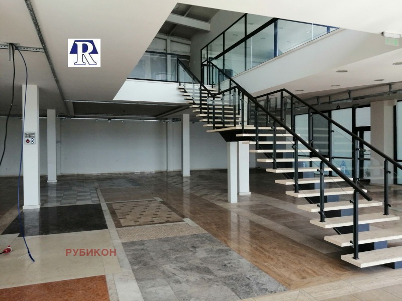 Te huur  Winkel Plovdiv , Industrialna zona - Sever , 800 m² | 53561843 - afbeelding [2]