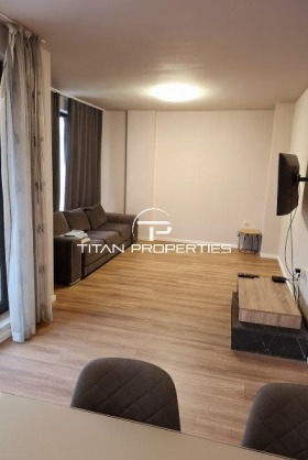 1 Schlafzimmer Kolhozen pazar, Warna