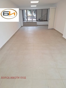 МАГАЗИН, 110 m2