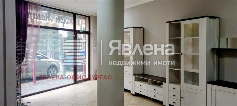 Дава под наем МАГАЗИН, гр. Бургас, Център