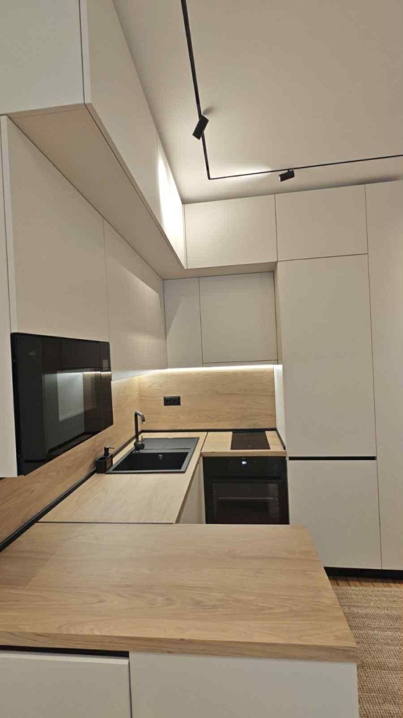 Дава под наем 4-СТАЕН, гр. София, Център, снимка 6 - Апартаменти - 52546039