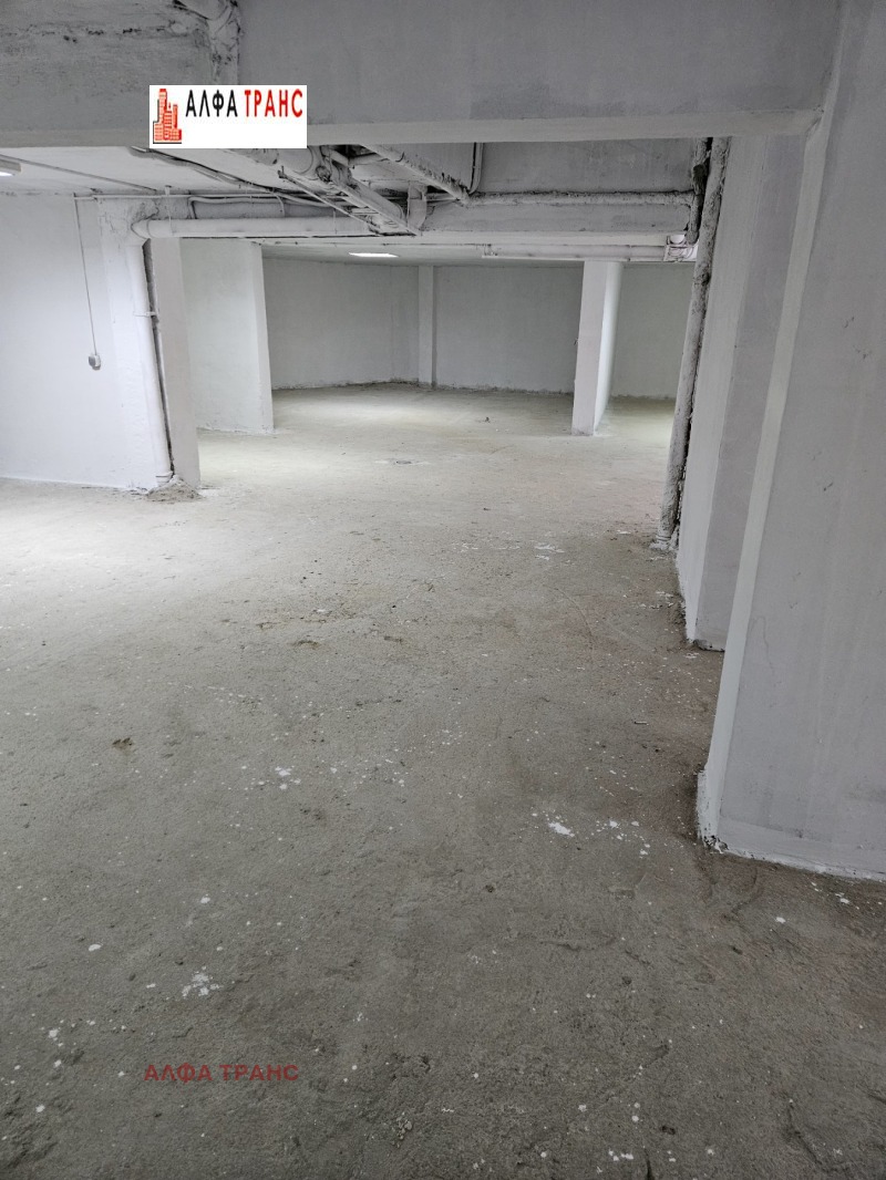 Дава под наем СКЛАД, гр. Варна, Цветен квартал, снимка 10 - Складове - 52347909