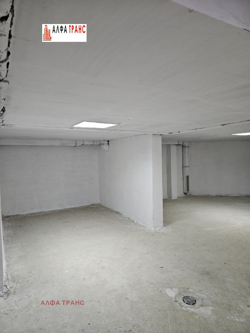 Дава под наем СКЛАД, гр. Варна, Цветен квартал, снимка 9 - Складове - 52347909