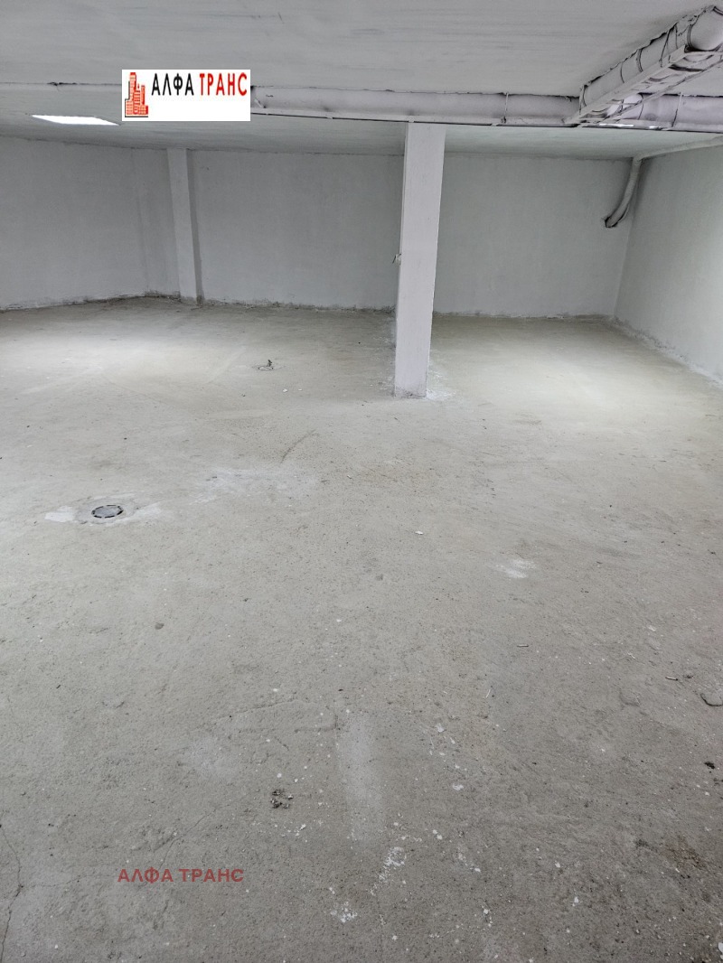 Дава под наем СКЛАД, гр. Варна, Цветен квартал, снимка 11 - Складове - 52347909