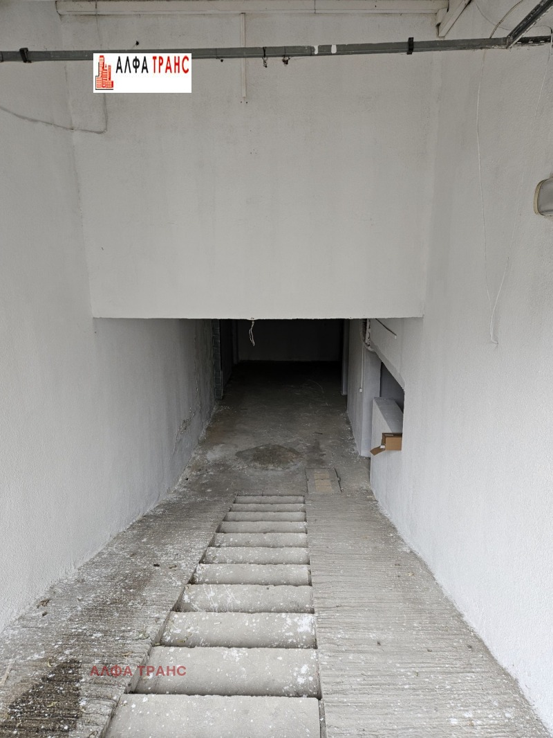 Дава под наем СКЛАД, гр. Варна, Цветен квартал, снимка 4 - Складове - 52347909