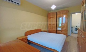 1 quarto Lazur, Burgas 10