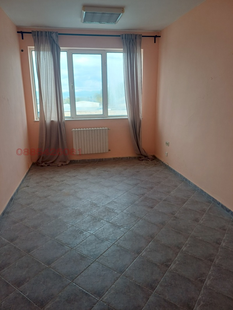 För uthyrning  Kontor Sofia , Vrabnica 1 , 160 kvm | 42749461 - bild [7]