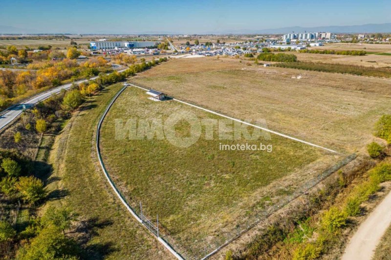 Дава под наем МЯСТО, с. Труд, област Пловдив, снимка 7 - Парцели - 52691577