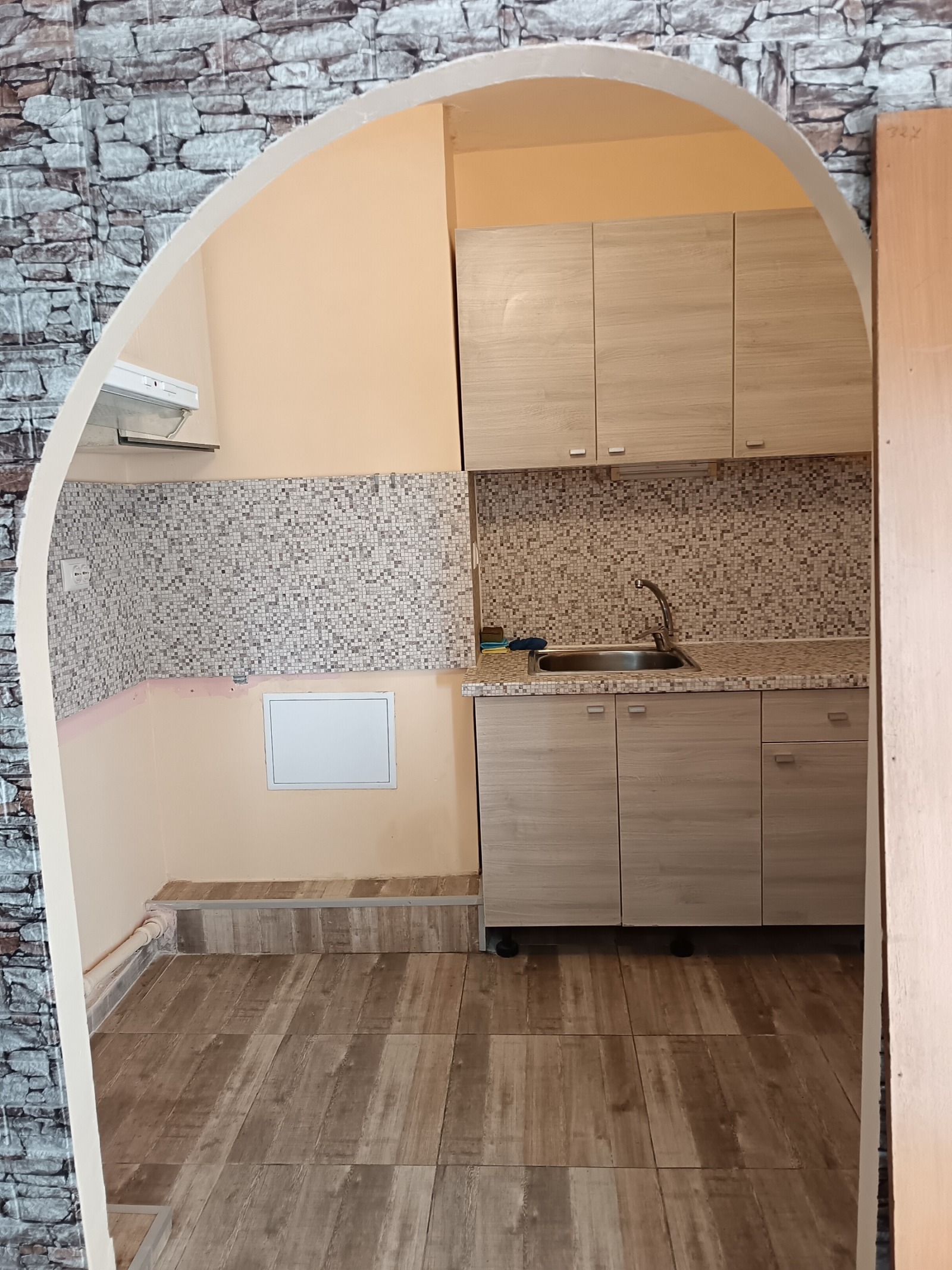 Дава под наем 2-СТАЕН, гр. София, Надежда 2, снимка 2 - Апартаменти - 53843731