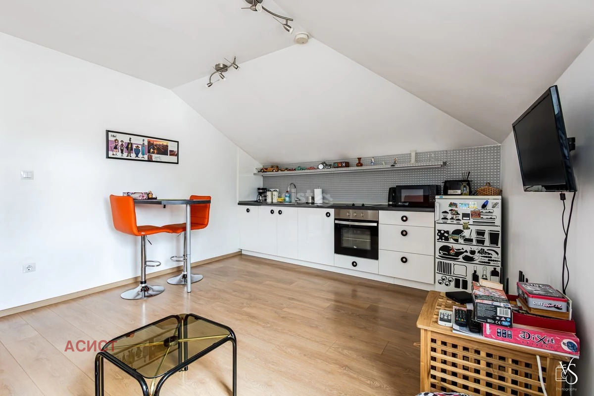 Дава под наем 2-СТАЕН, гр. София, Лозенец