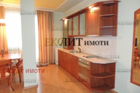 1 chambre Iztok, Sofia 1