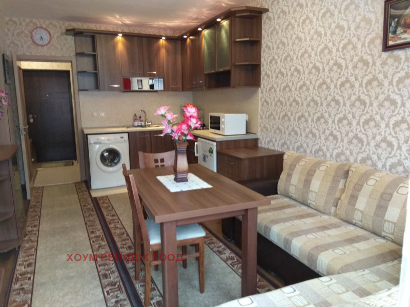 Дава под наем 3-СТАЕН, гр. София, Младост 4