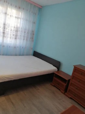 1 chambre Svoboda, Sofia 6